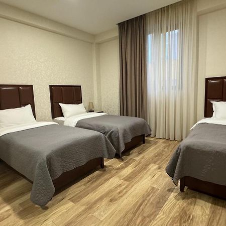 Aura Hotel Tbilisi Eksteriør bilde