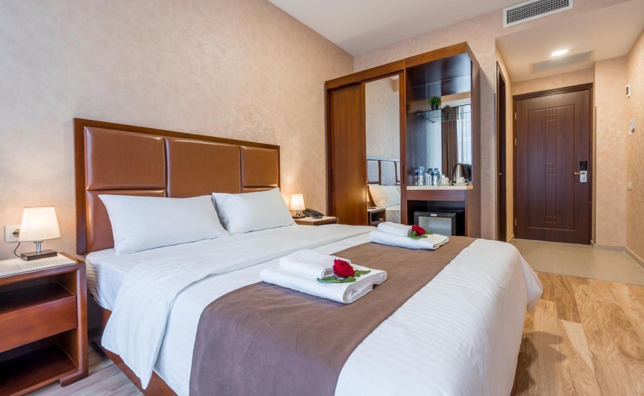 Aura Hotel Tbilisi Eksteriør bilde