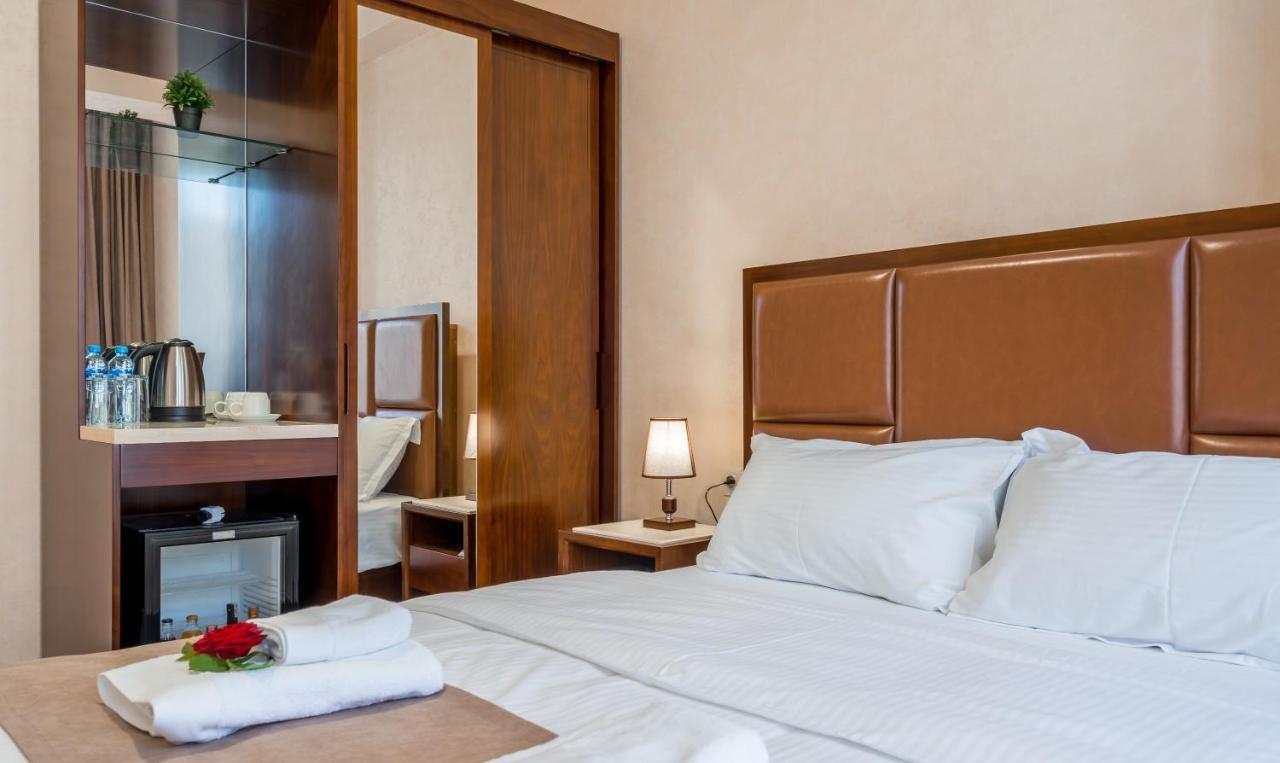 Aura Hotel Tbilisi Eksteriør bilde