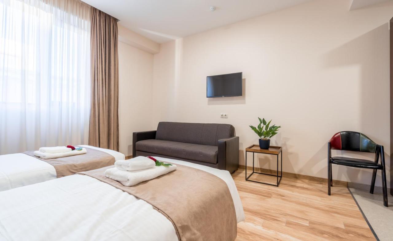 Aura Hotel Tbilisi Eksteriør bilde