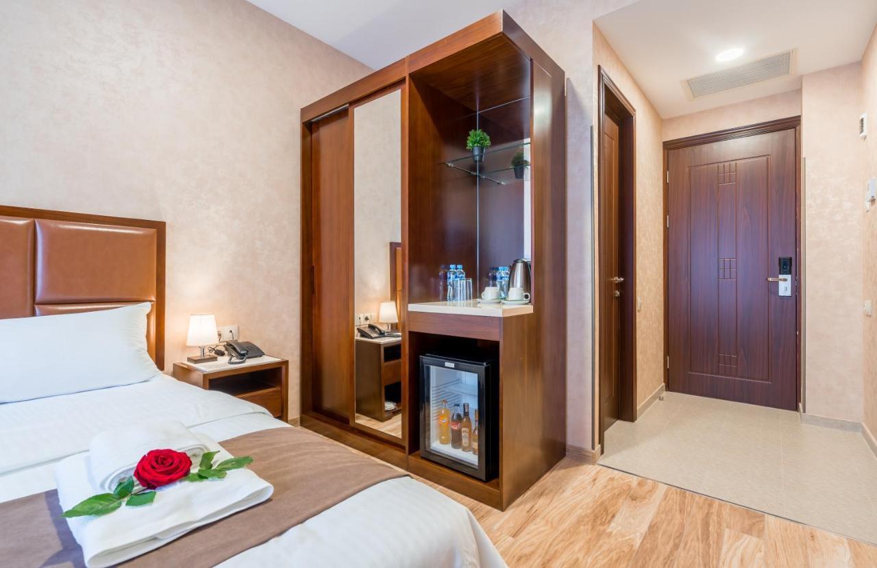 Aura Hotel Tbilisi Eksteriør bilde